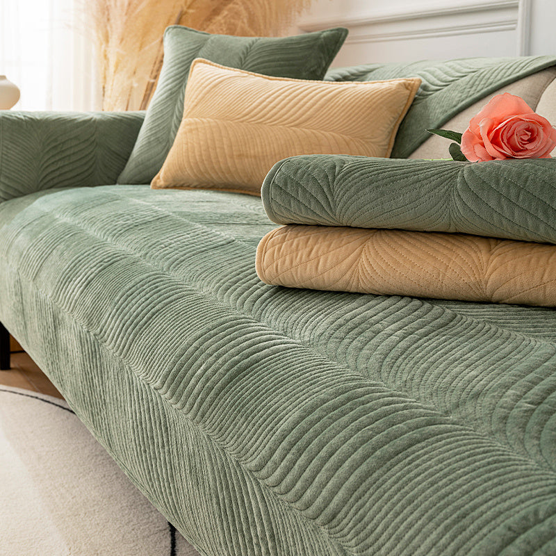 Petzaroo Plush Thick Anti-skid Sofa Cover